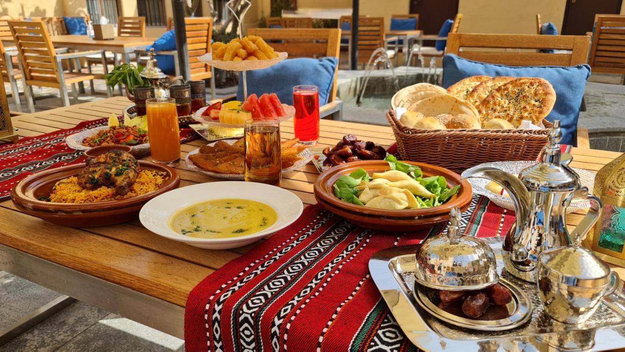 Souq Al Wakra Hotel Qatar By Tivoli Al Wakrah Dış mekan fotoğraf A selection of Lebanese cuisine