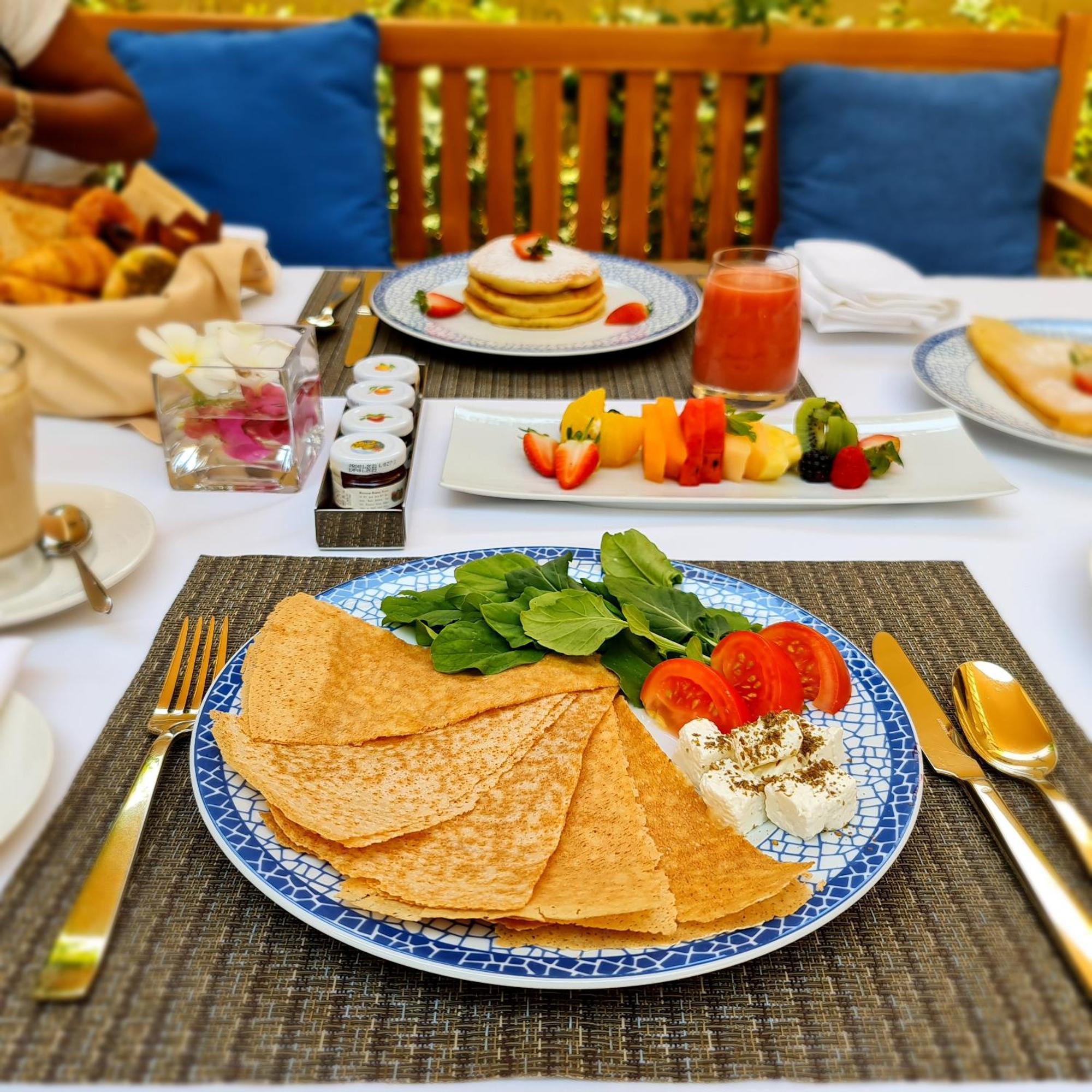 Souq Al Wakra Hotel Qatar By Tivoli Al Wakrah Dış mekan fotoğraf A breakfast at the Waldorf Astoria Dubai Palm