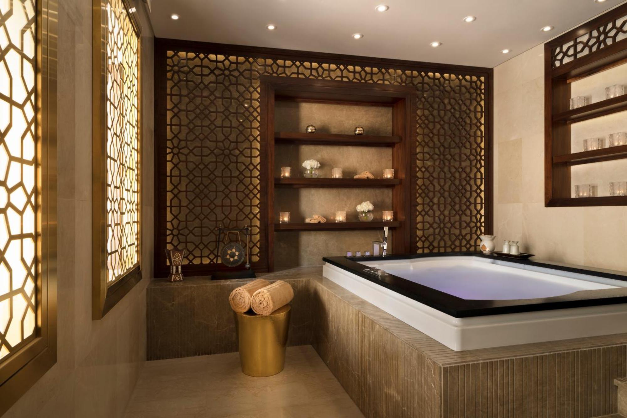 Souq Al Wakra Hotel Qatar By Tivoli Al Wakrah Dış mekan fotoğraf A hammam in the Emirates Palace Hotel, Abu Dhabi